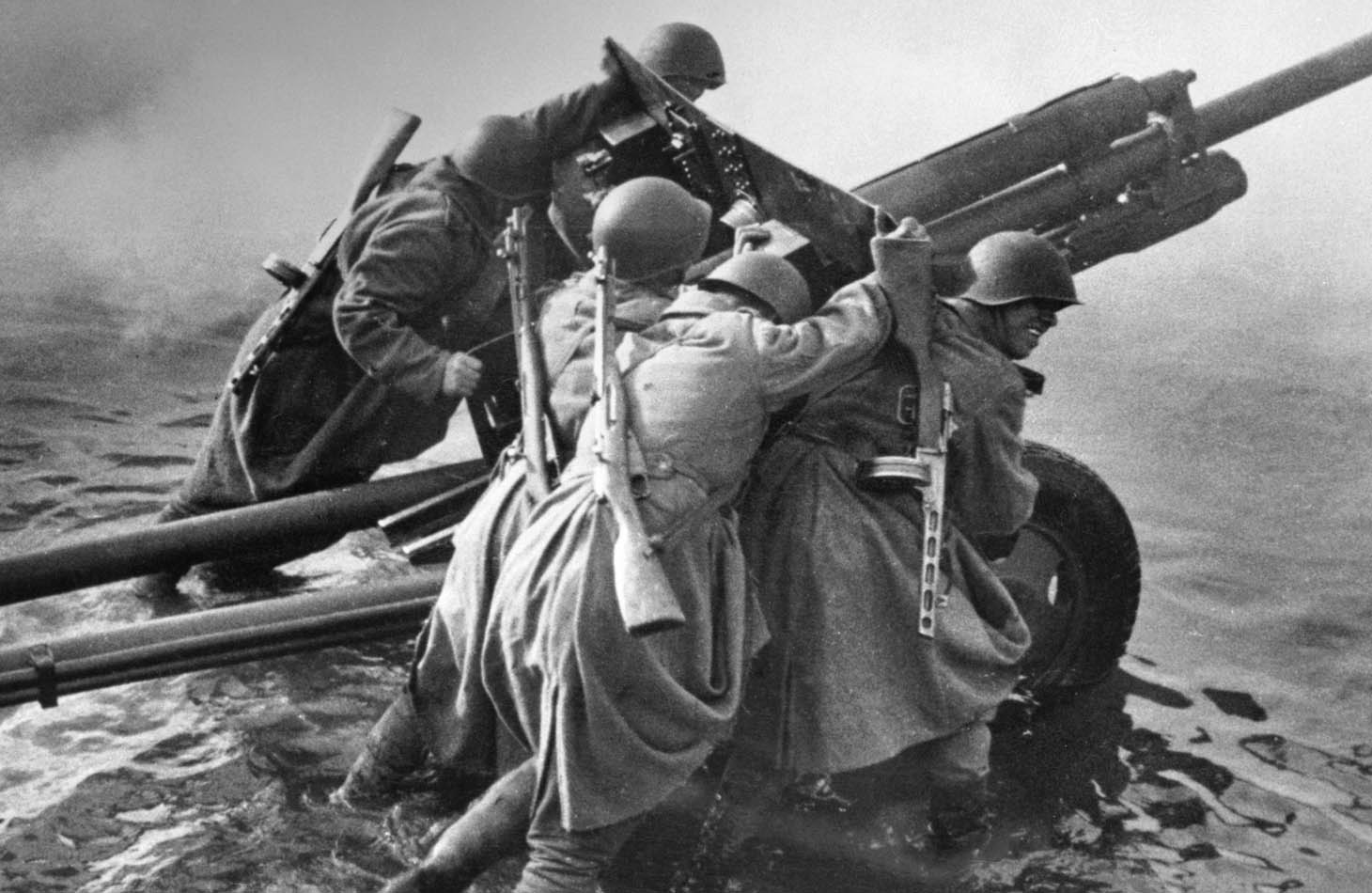 Нападение вов. Атака Советской пехоты 1941-1945.